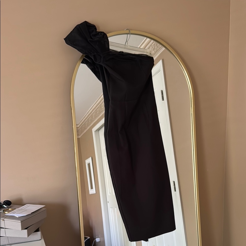 PrettyLittleThing Black Midi Dress